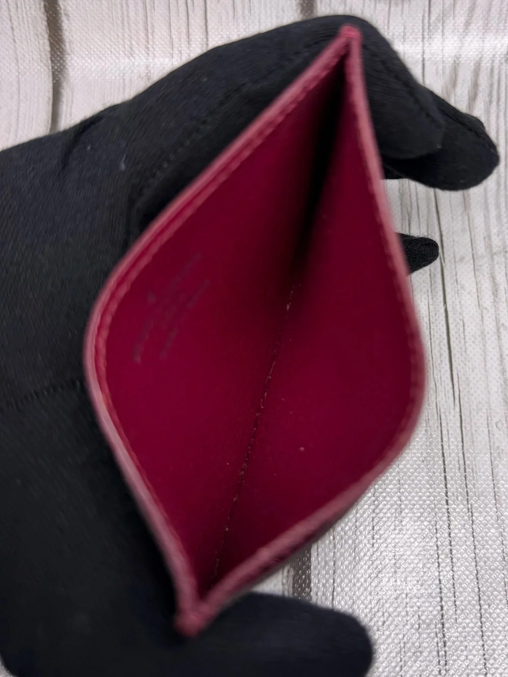 PRE LOVED Louis Vuitton Fuchsia Pink Card Holder in Monogram Canvas, M60703. - Picture 6 of 12